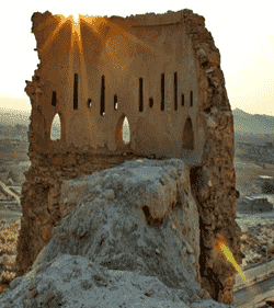 قلعه فین بندرعباس | جاهای دیدنی بندرعباس