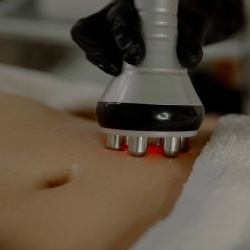  کلینیک لاغری و تغذیه عسل دایت | کلینیک های لاغری بندرعباس